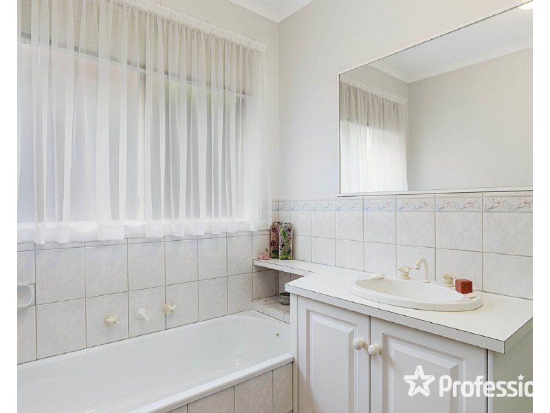 14 Hillrise Crescent, Chirnside Park VIC 3116