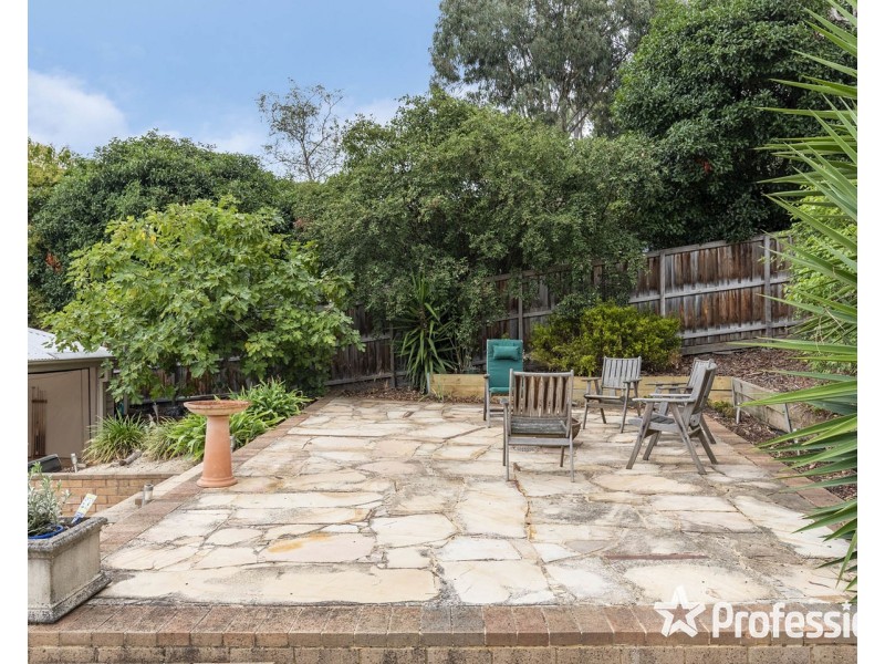 25 Selina Avenue, Mooroolbark VIC 3138