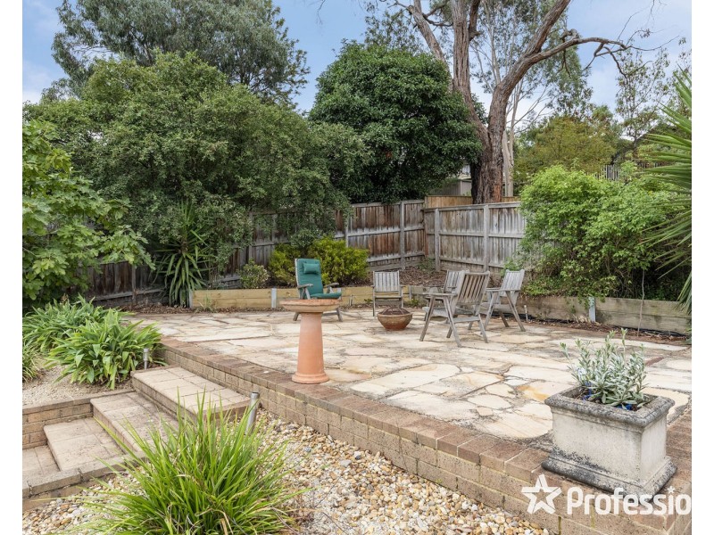 25 Selina Avenue, Mooroolbark VIC 3138