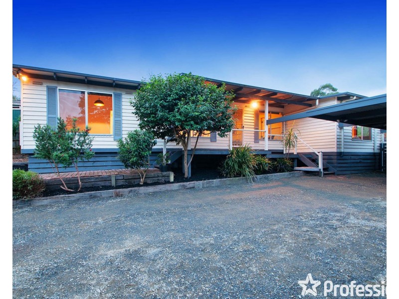 88 Johns Crescent, Mount Evelyn VIC 3796