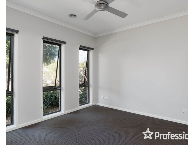 89a Sellick Drive, Croydon VIC 3136