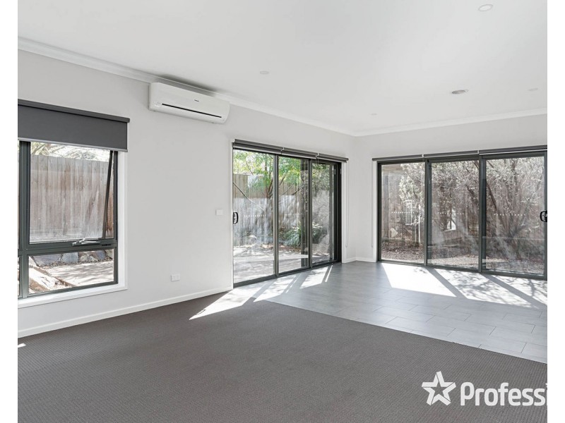 89a Sellick Drive, Croydon VIC 3136