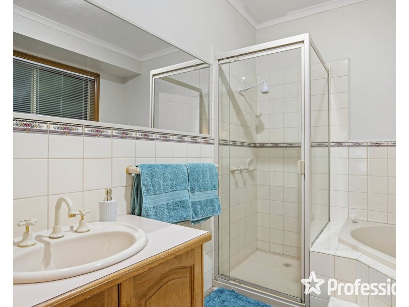 96 Eucalypt Drive, Lilydale VIC 3140