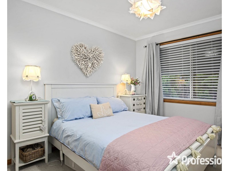 96 Eucalypt Drive, Lilydale VIC 3140