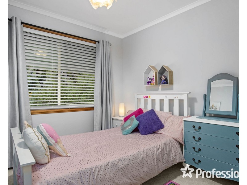 96 Eucalypt Drive, Lilydale VIC 3140