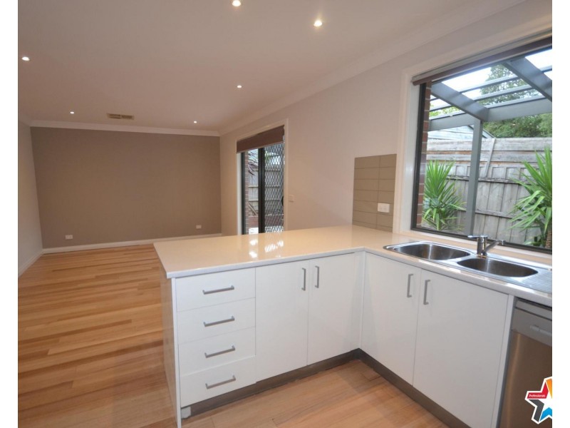 22A Taylor Road, Mooroolbark VIC 3138