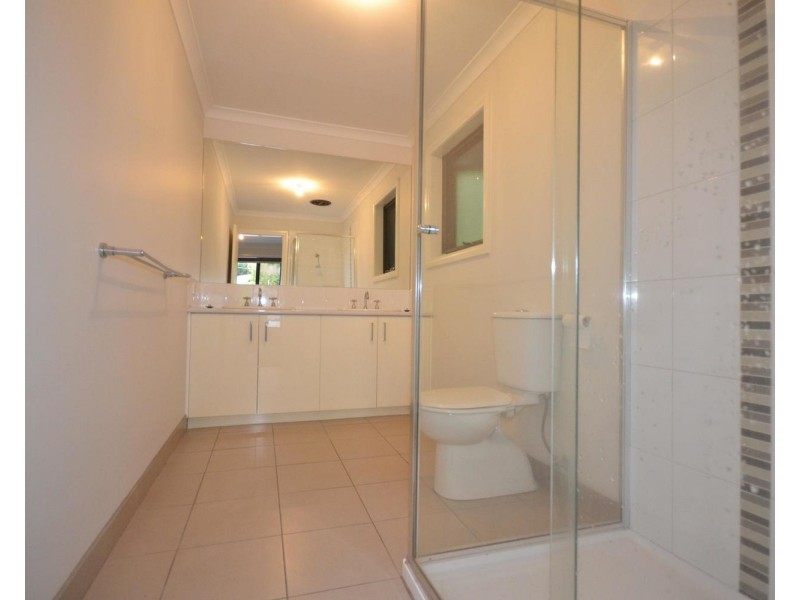 22A Taylor Road, Mooroolbark VIC 3138