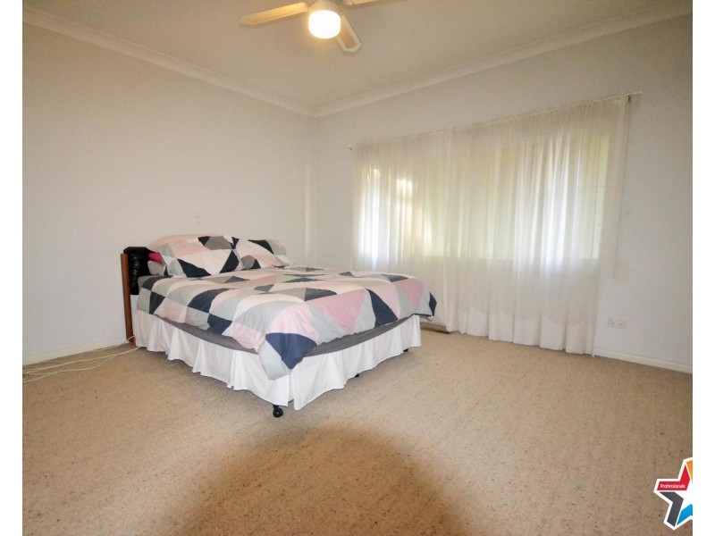2 Summit Court, Mooroolbark VIC 3138