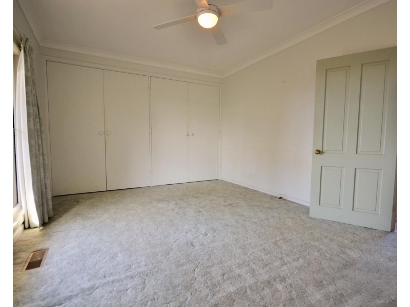 2 Summit Court, Mooroolbark VIC 3138