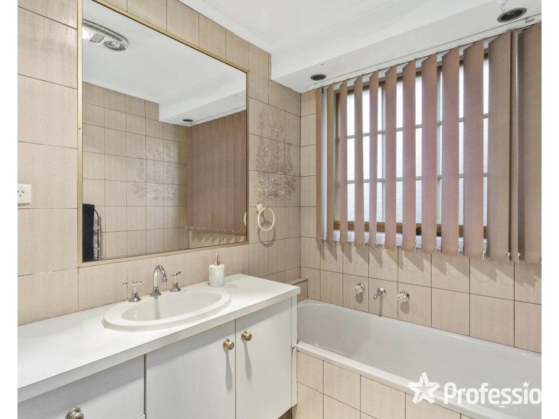 2 Gould Place, Mooroolbark VIC 3138