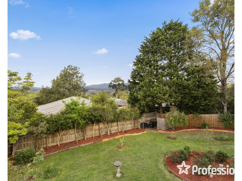 2 Gould Place, Mooroolbark VIC 3138