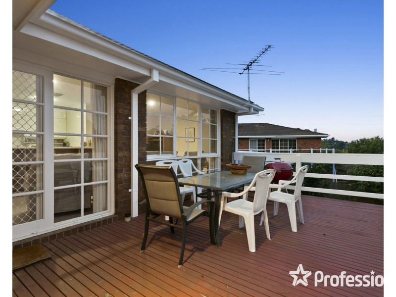 2 Gould Place, Mooroolbark VIC 3138