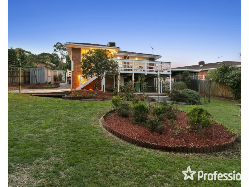 2 Gould Place, Mooroolbark VIC 3138