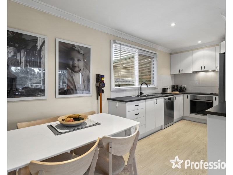 113 Manchester Road, Mooroolbark VIC 3138