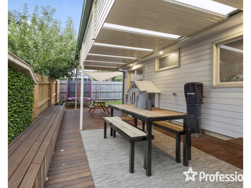 113 Manchester Road, Mooroolbark VIC 3138