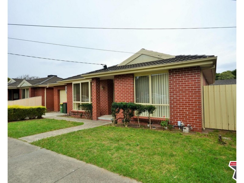 2/4 Cullis Parade, Bayswater VIC 3153