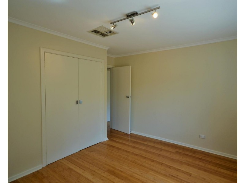 11 Lightwood Drive, Ferntree Gully VIC 3156