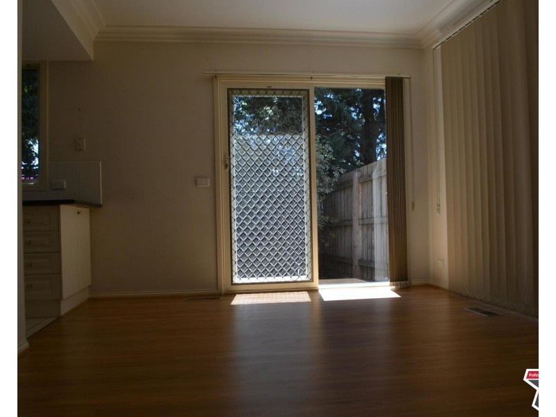 3/2-4 Station Street, Mooroolbark VIC 3138