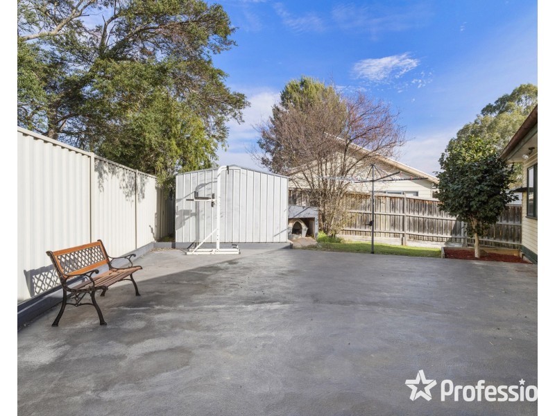 19 Dunoon Street, Mooroolbark VIC 3138