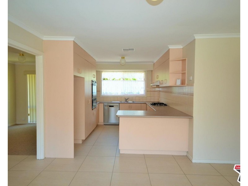 34 Kirkford Drive, Mooroolbark VIC 3138