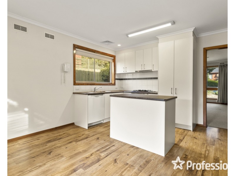 31 Milford Street, Kilsyth VIC 3137