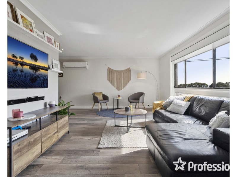 8 Barbara Court, Mooroolbark VIC 3138