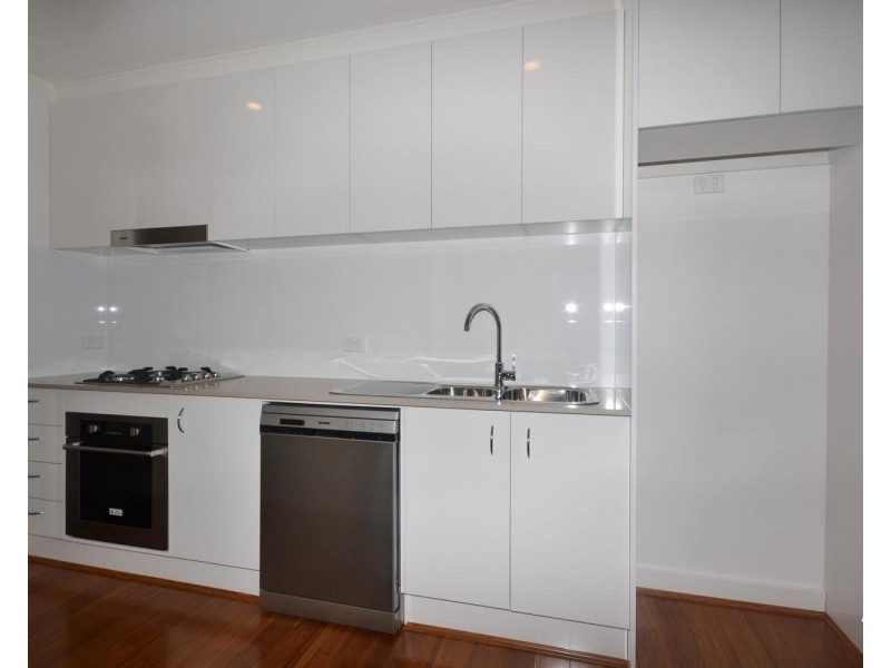 102/18 Myrtle Street, Bayswater VIC 3153