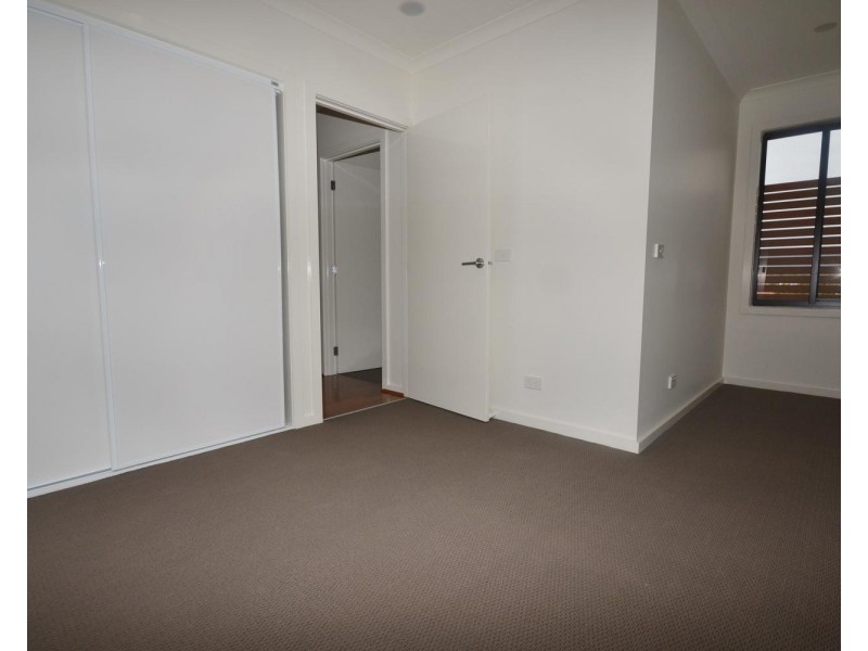 102/18 Myrtle Street, Bayswater VIC 3153