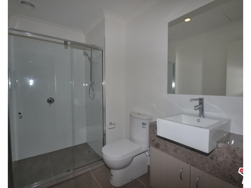 102/18 Myrtle Street, Bayswater VIC 3153