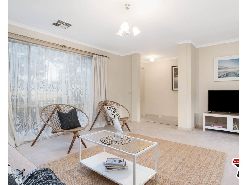 3 Bonnie View Road, Croydon VIC 3136