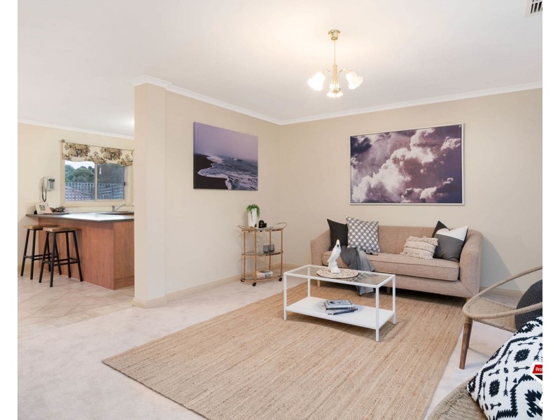 3 Bonnie View Road, Croydon VIC 3136