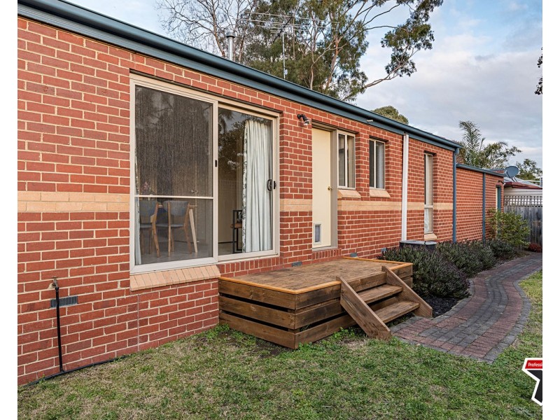3 Bonnie View Road, Croydon VIC 3136