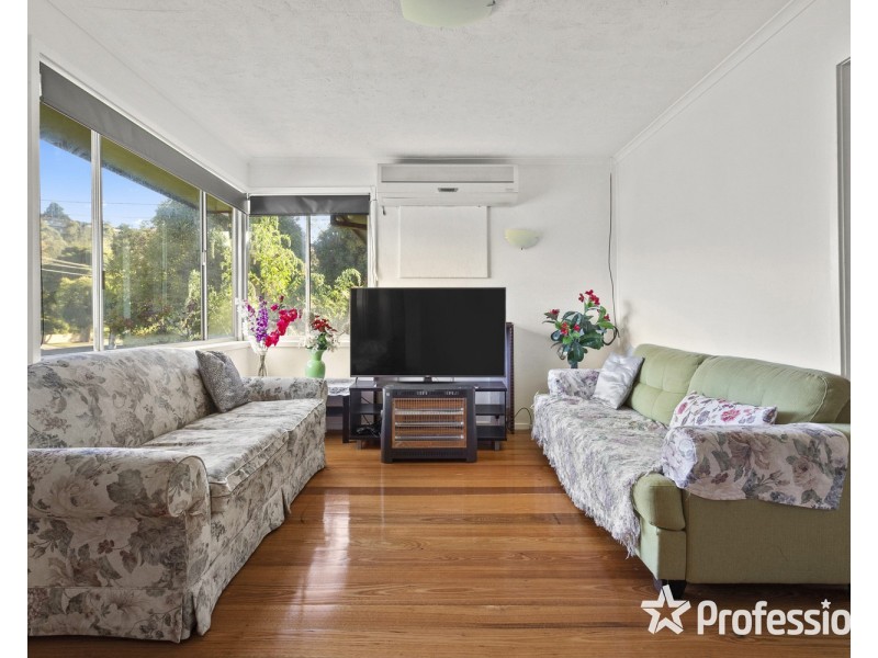 43 Croydondale Drive, Mooroolbark VIC 3138