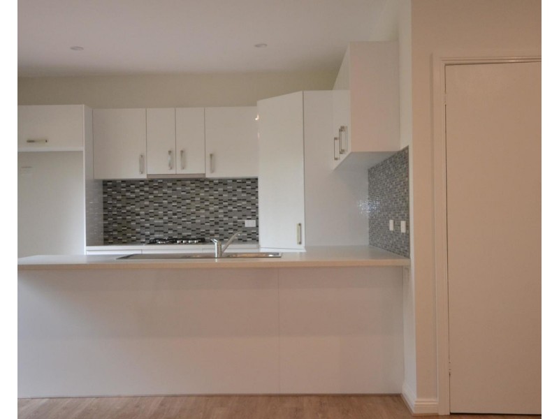 43 Liverpool Road, Kilsyth VIC 3137