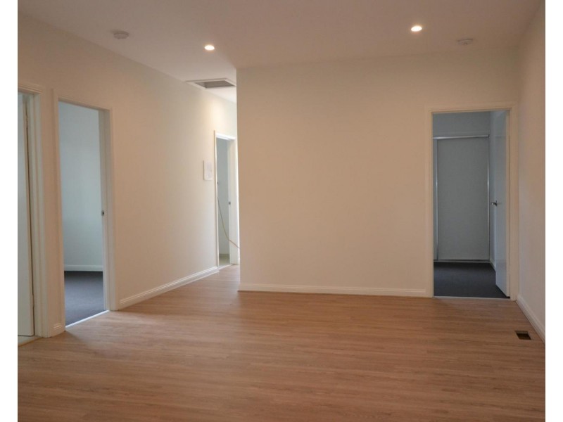 43 Liverpool Road, Kilsyth VIC 3137