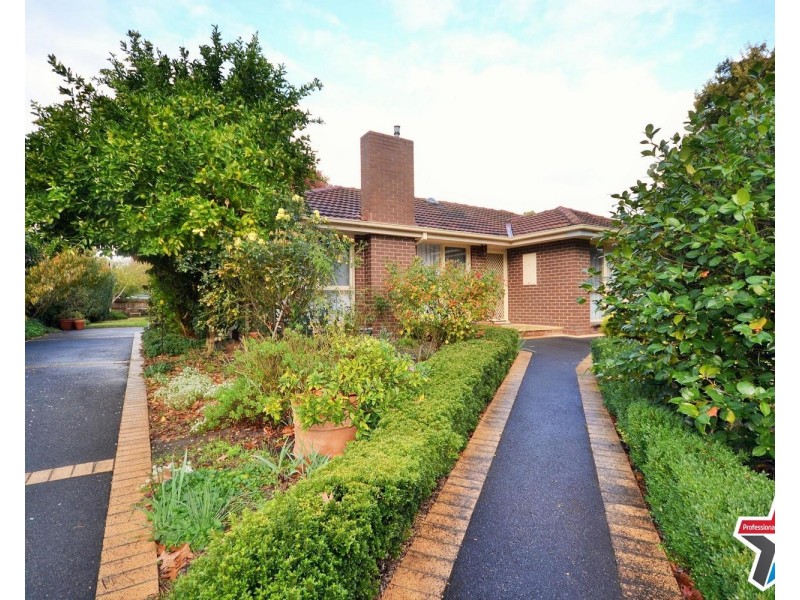 37 Bambra Street, Croydon VIC 3136