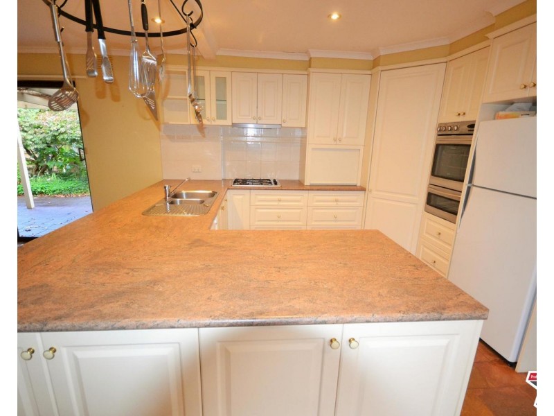 37 Bambra Street, Croydon VIC 3136