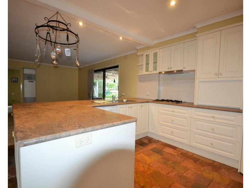 37 Bambra Street, Croydon VIC 3136