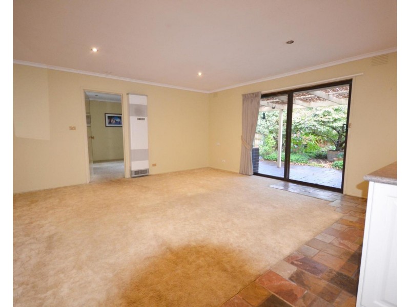 37 Bambra Street, Croydon VIC 3136