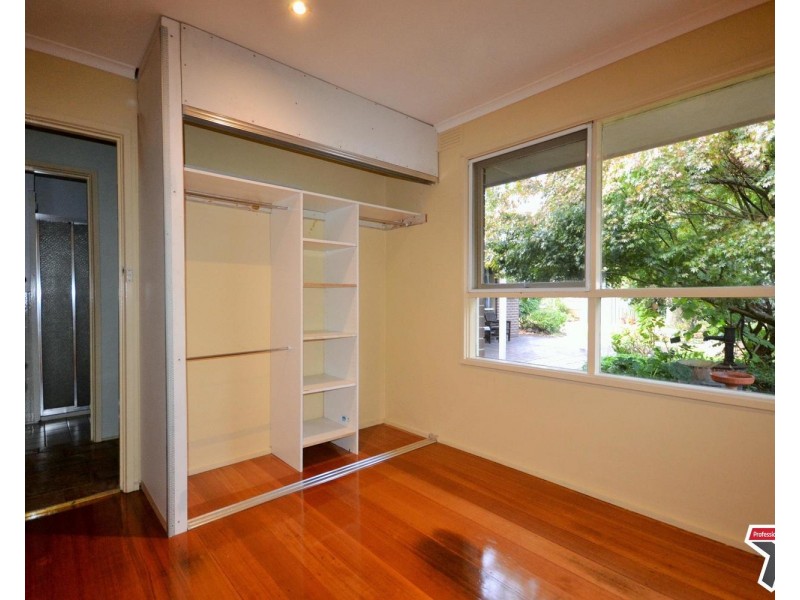 37 Bambra Street, Croydon VIC 3136