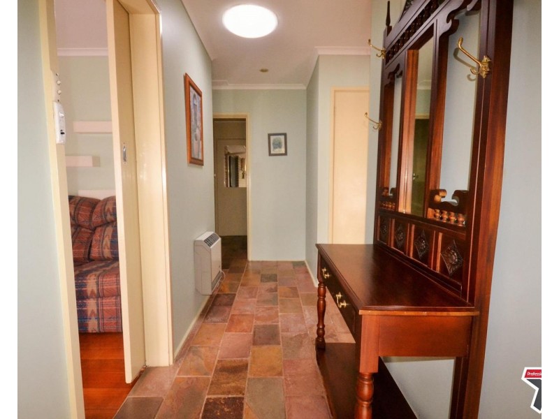 37 Bambra Street, Croydon VIC 3136