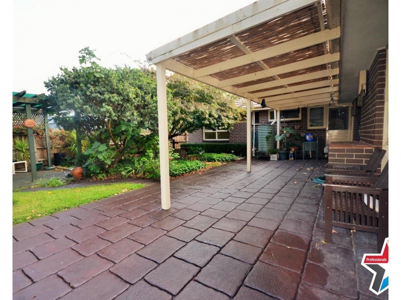 37 Bambra Street, Croydon VIC 3136