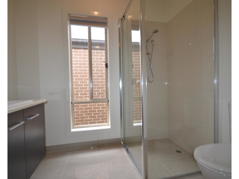 42 Sherwood Road, Chirnside Park VIC 3116