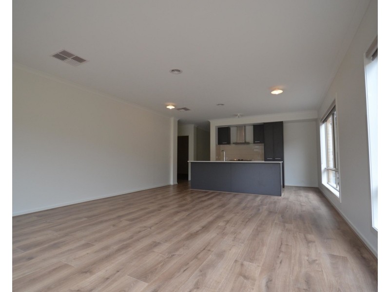 42 Sherwood Road, Chirnside Park VIC 3116