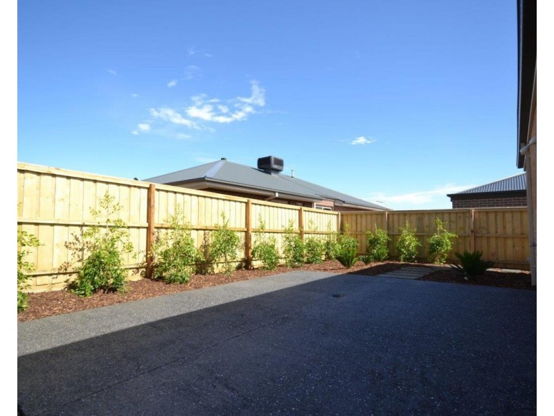 42 Sherwood Road, Chirnside Park VIC 3116