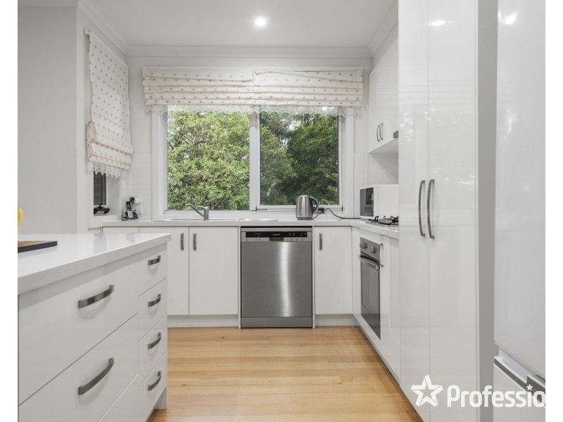 26a Hawthory Road, Kilsyth VIC 3137