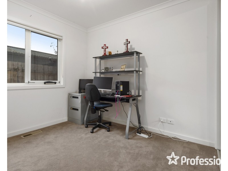 26a Hawthory Road, Kilsyth VIC 3137