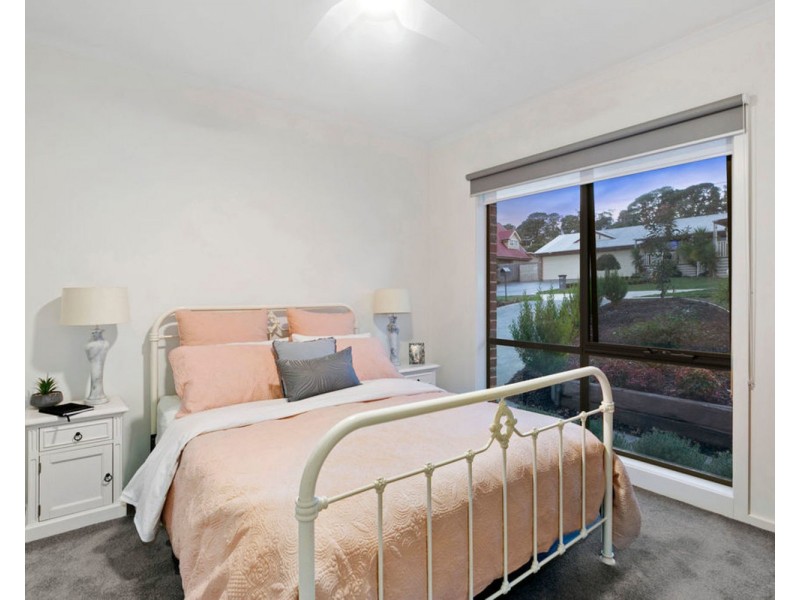 4/9 Glen View Road, Mount Evelyn VIC 3796