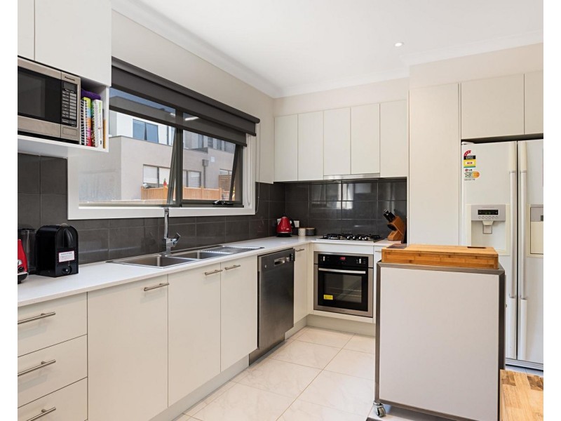 18 Primary Street, Mooroolbark VIC 3138