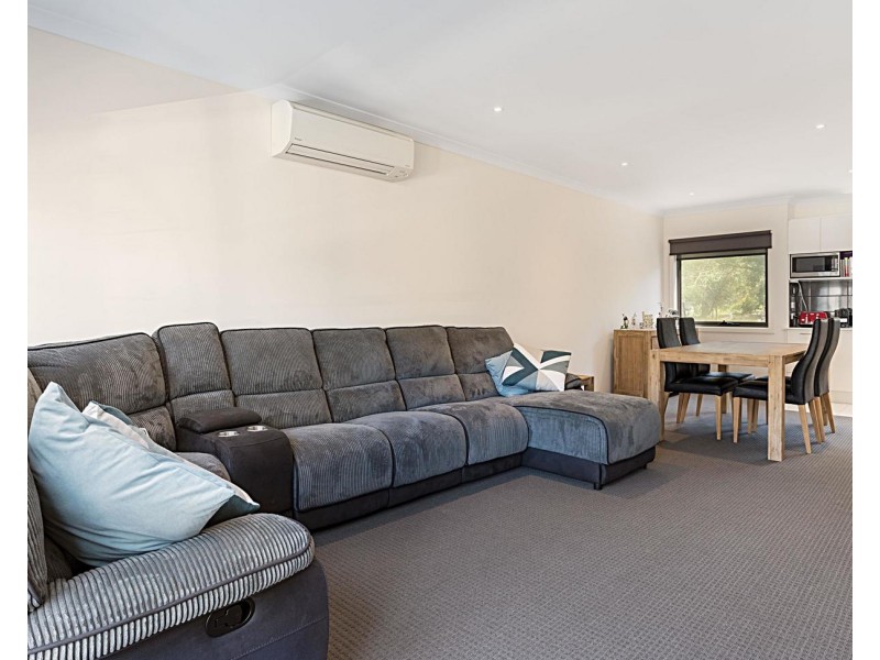 18 Primary Street, Mooroolbark VIC 3138